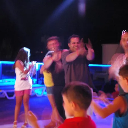 Arora Ξενοδοχείο