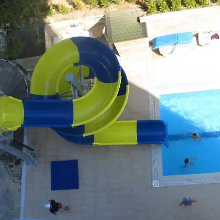 Otel Arora