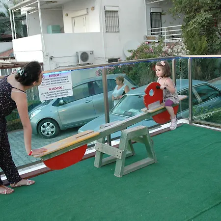 Arora Ξενοδοχείο