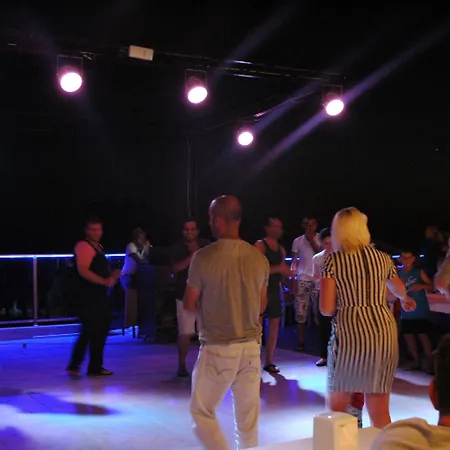 Arora Ξενοδοχείο