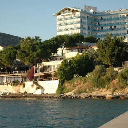 Ξενοδοχείο Arora 4*