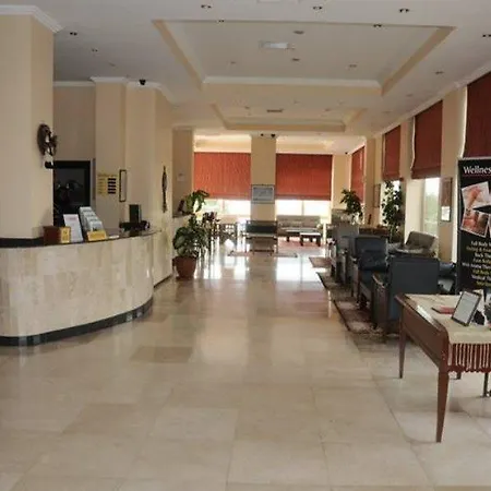 Otel Arora 4*