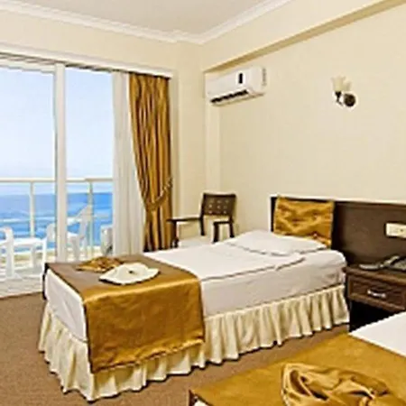 Otel Arora 4*