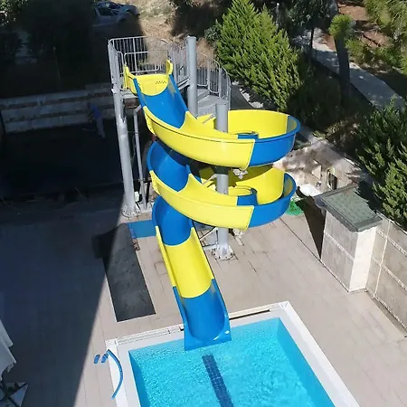 Otel Arora
