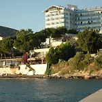 Hotel Arora 4*