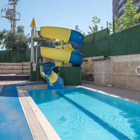 Arora Kusadası