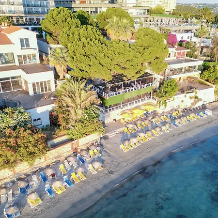 Arora Hotel