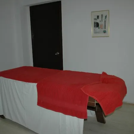 阿罗拉酒店 4* 库萨达斯