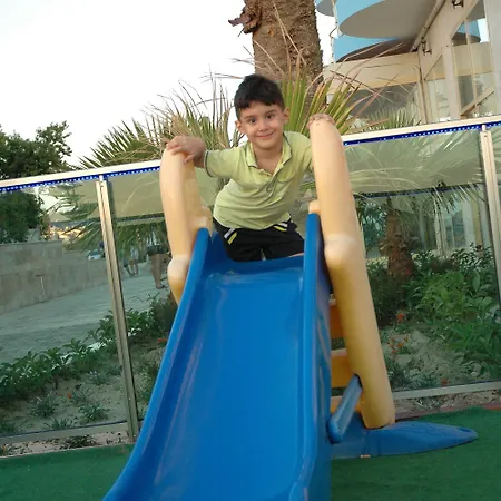 阿罗拉酒店 酒店 4*