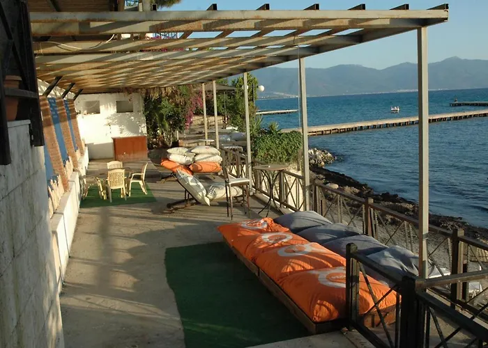 Arora Kusadası