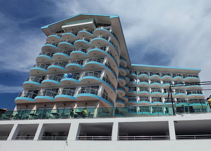 Hotel Arora 4*